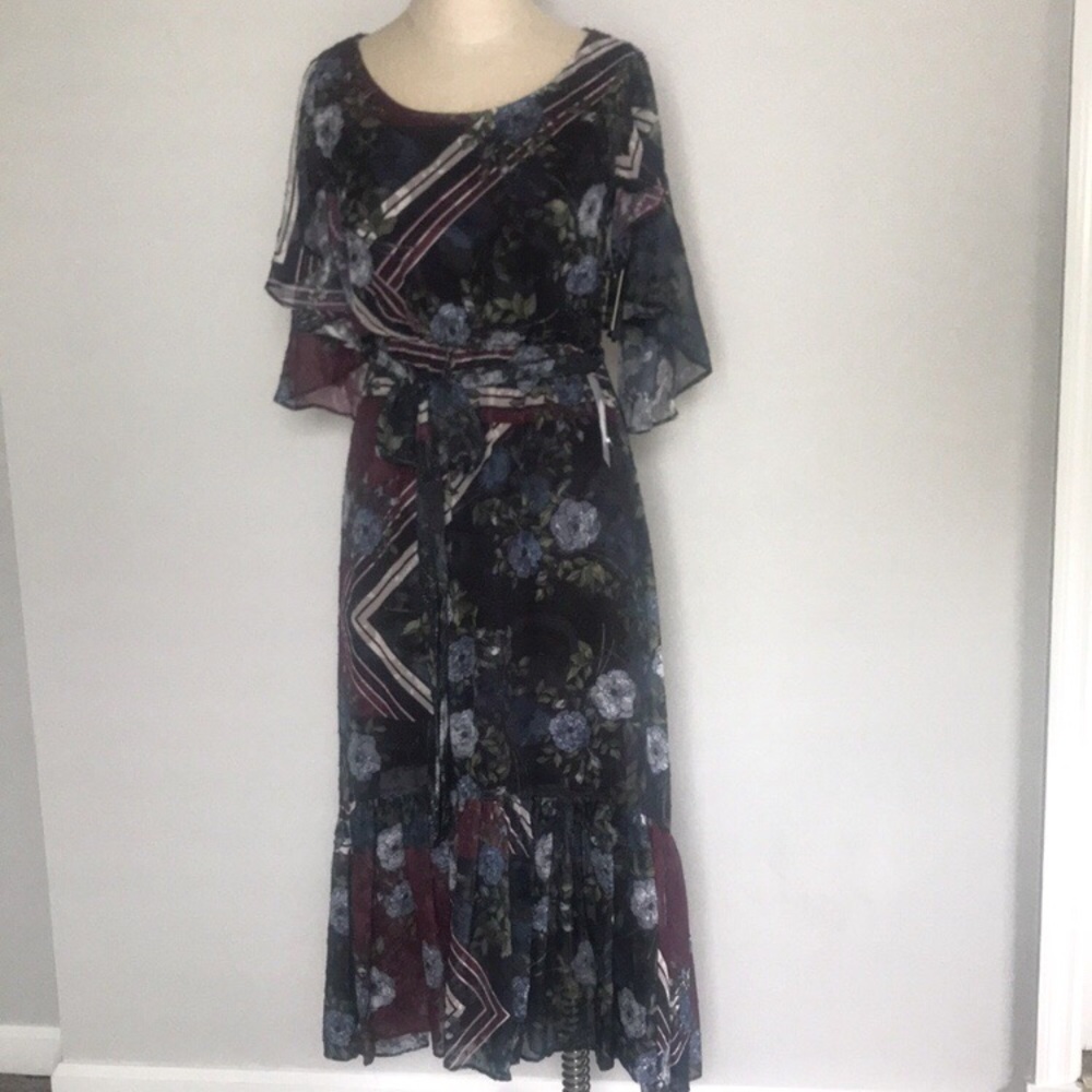 Taylor floral dress size 2
